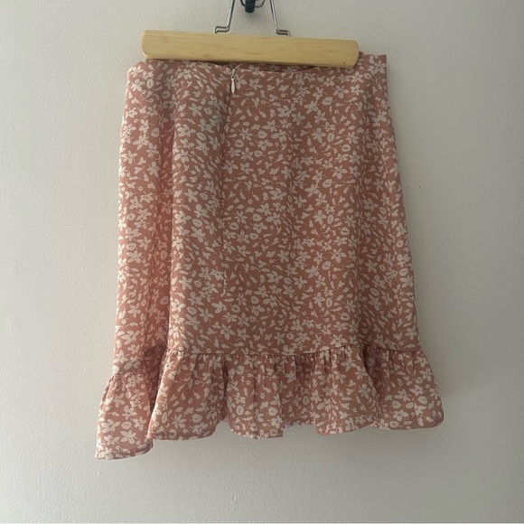 Women’s XS SHIEN Summer light weight  floral print skirt - Picture 2 of 7